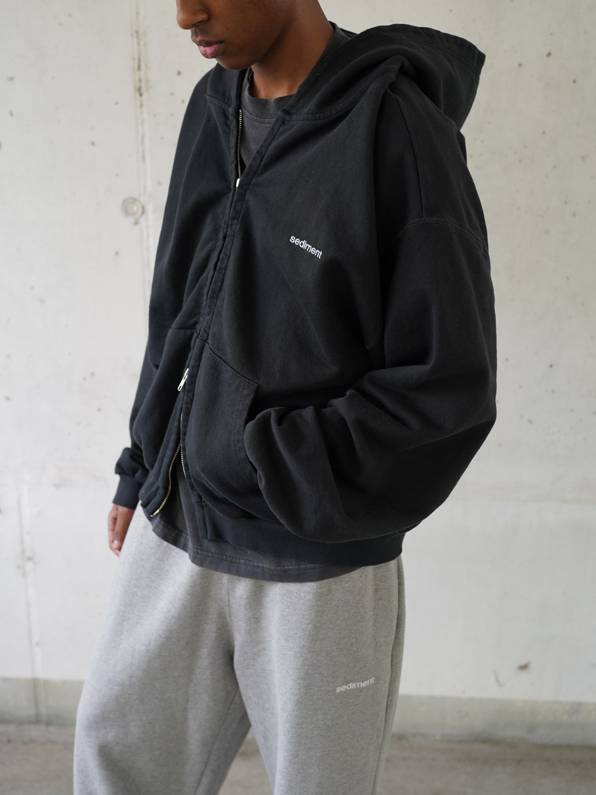 Vintage Black Permanent Zip-Hoodie
